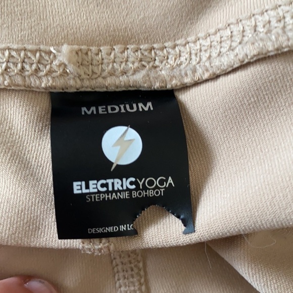 Electric Yoga Twisted Leggings, Size Medium - Picture 4 of 6